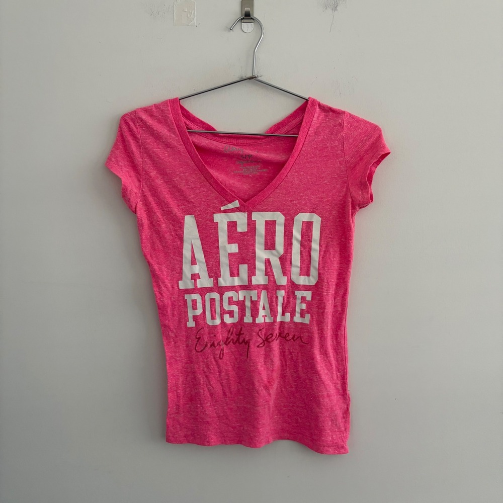 Aeropostale Womens Pink Graphic V-Neck T-Shirt Eighty Seven Small